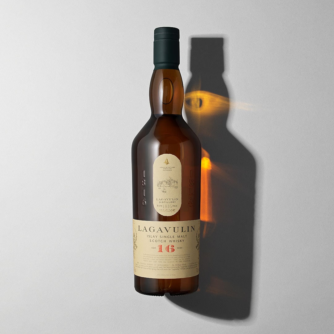 Lagavulin       70cl  16Y 06X01